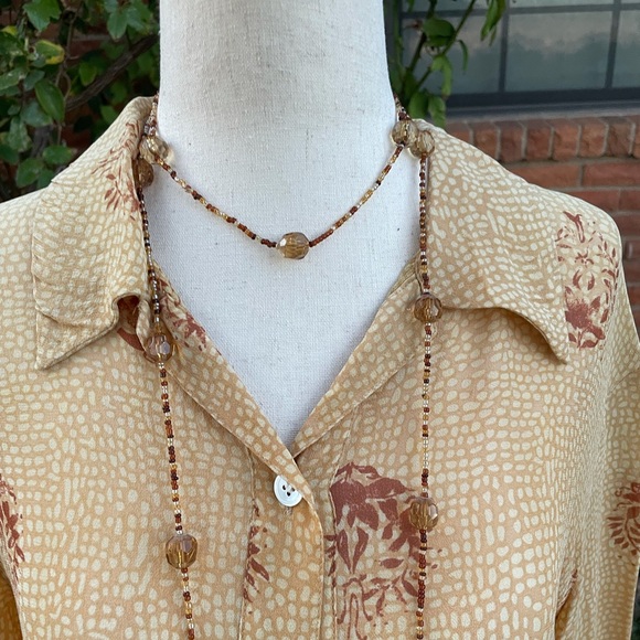 Katherine Kelly Collections • Size 12 • 100% Silk • Brwon/Gold • Floral • Blouse - Picture 4 of 15